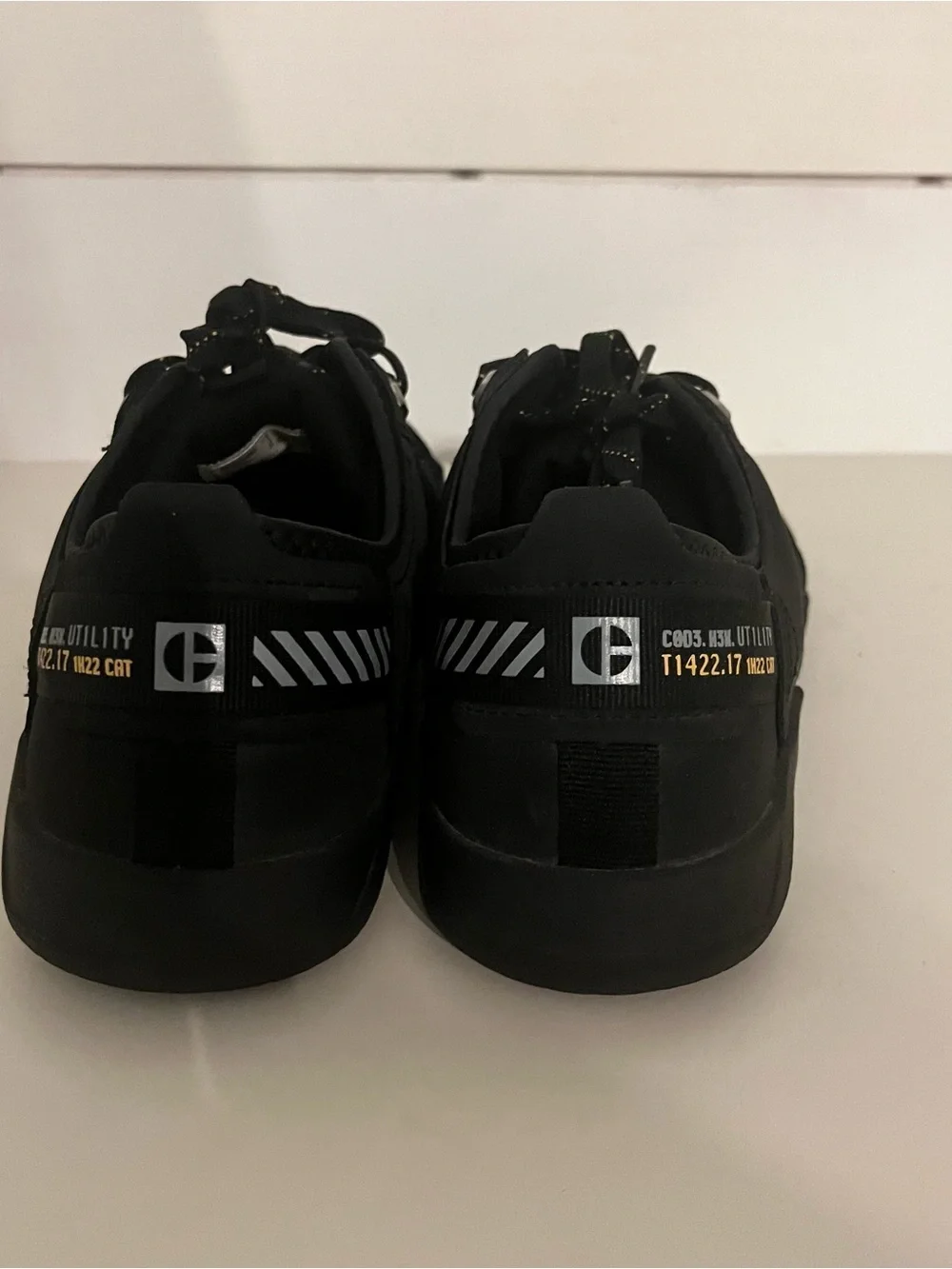 CAT Caterpillar Men's Hex Tough Utility Sneakers - Black Size 9 Wide